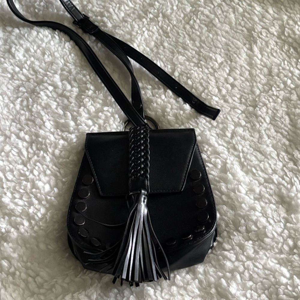 Lionel Black Crossbody Bag